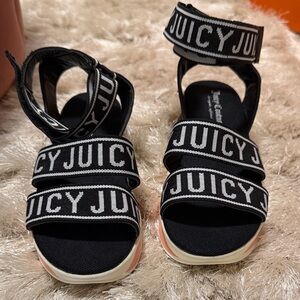 Juicy Couture Black and White Strap Sandals
